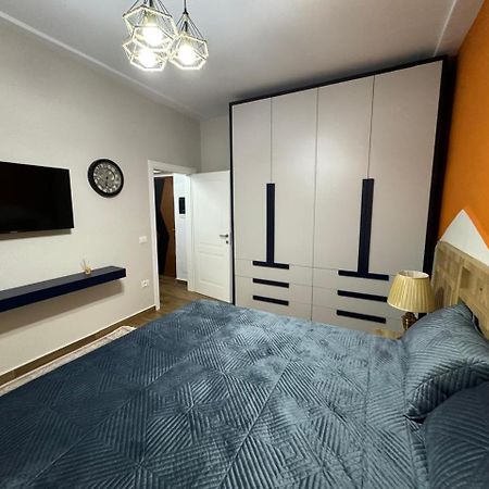 Ami Blloku Apartament Тирана Екстер'єр фото