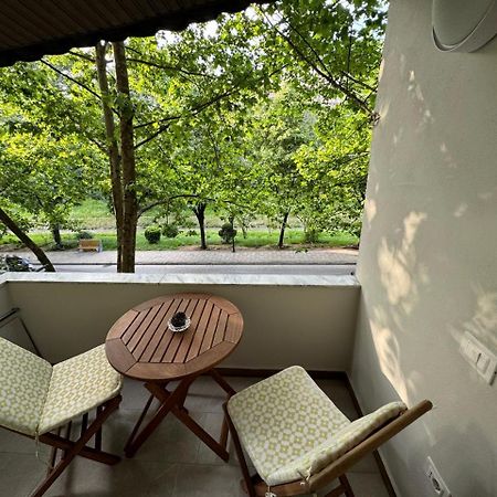 Ami Blloku Apartament Тирана Екстер'єр фото